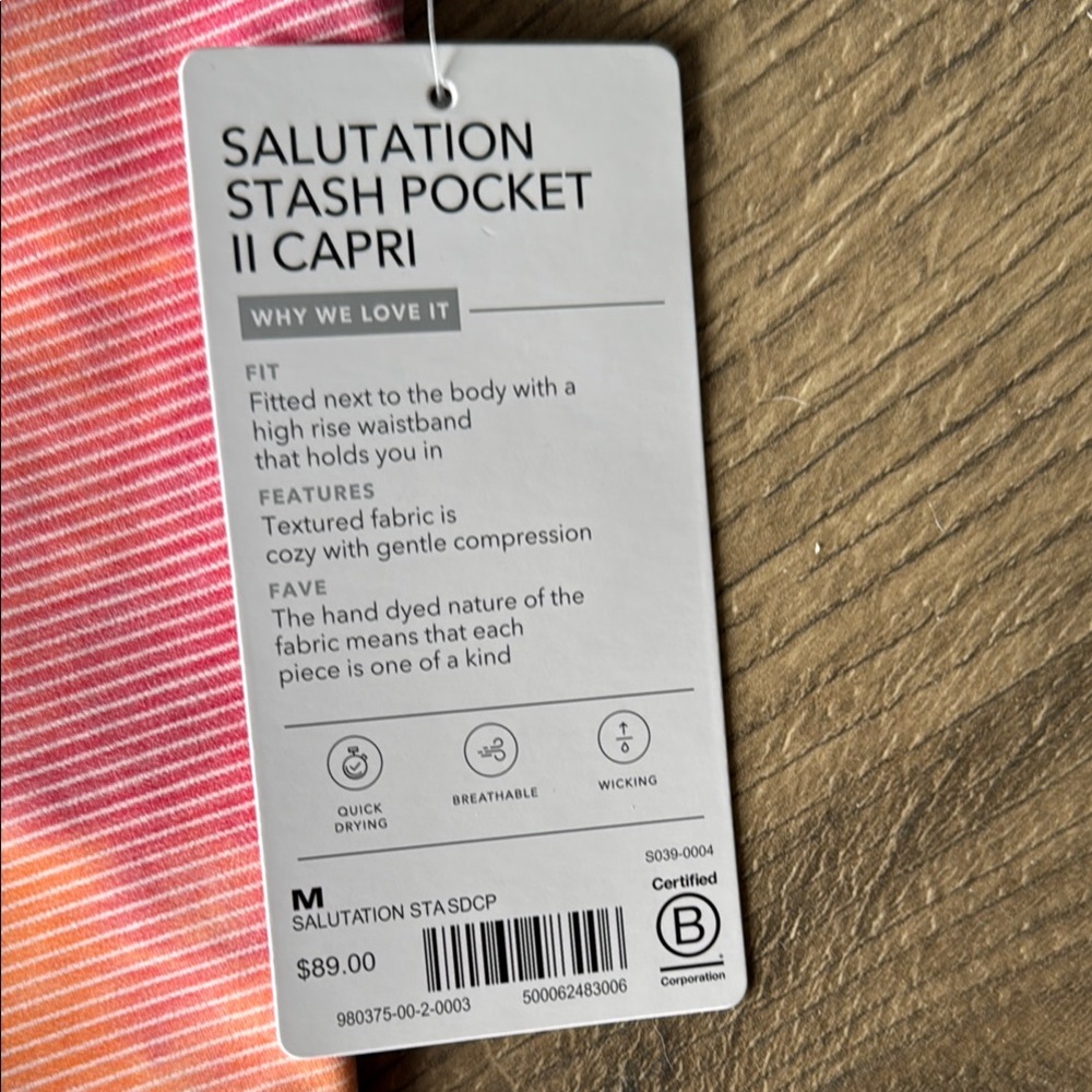 Athleta Salutation stash pocket II Capri NWT - Picture 2 of 8